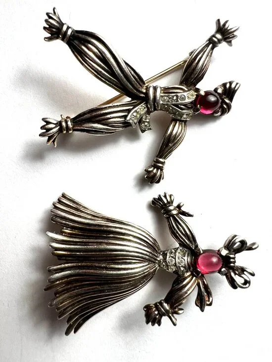 VTG 1940's Trifari by Alfred Phillipe SS Nenette & Rintintin Rag Doll Broaches - Picture 10 of 16